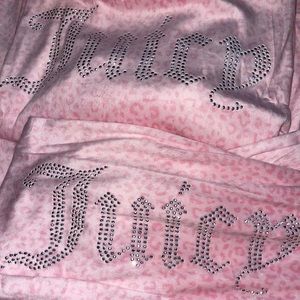 juicy couture pink leopard / cheetah velour bling set